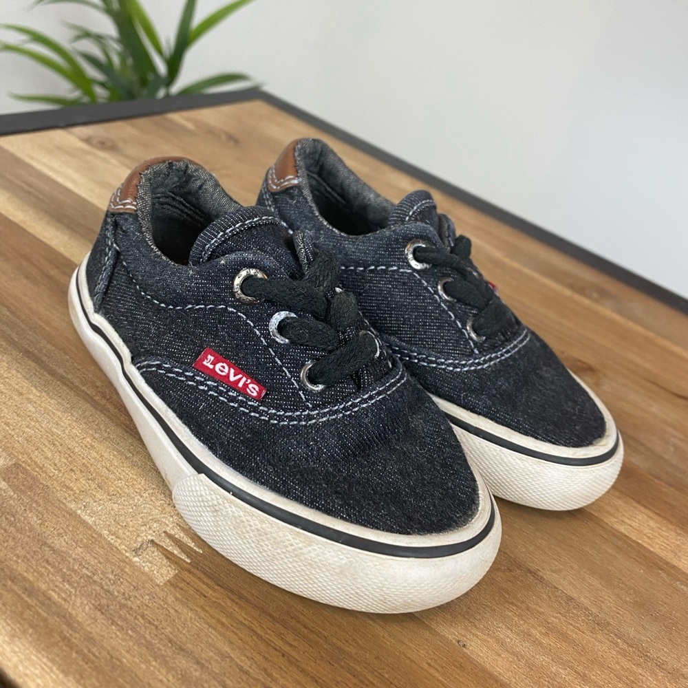 Levi’s toddler shoes